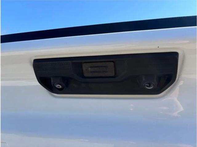 2022 Chevrolet Silverado 1500 4WD Double Cab Standard Bed Custom