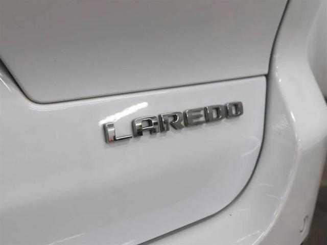 2022 Jeep Grand Cherokee L Laredo 4x4