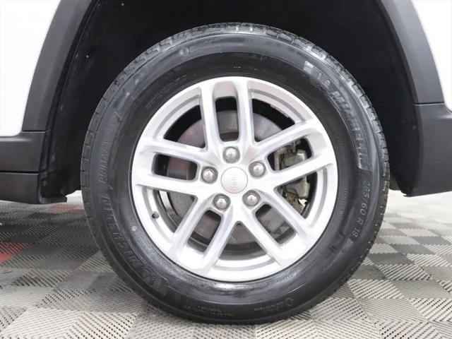 2022 Jeep Grand Cherokee L Laredo 4x4