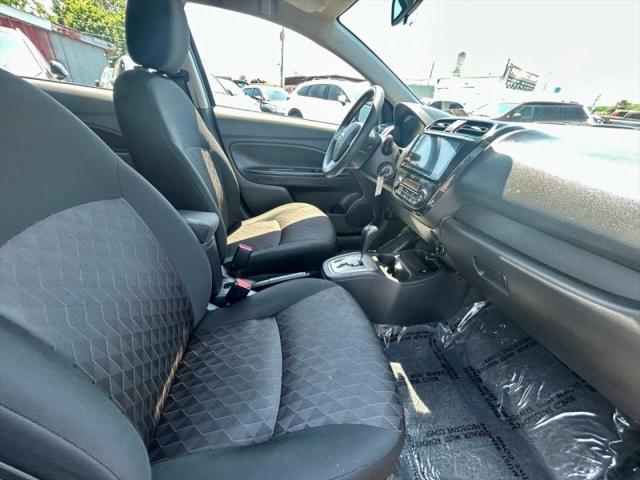 2024 Mitsubishi Mirage ES