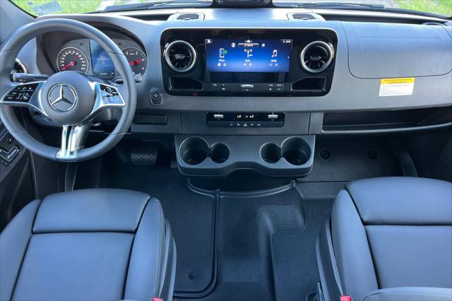2026 Mercedes-Benz Sprinter 2500 Standard Roof 4-Cyl Diesel HO