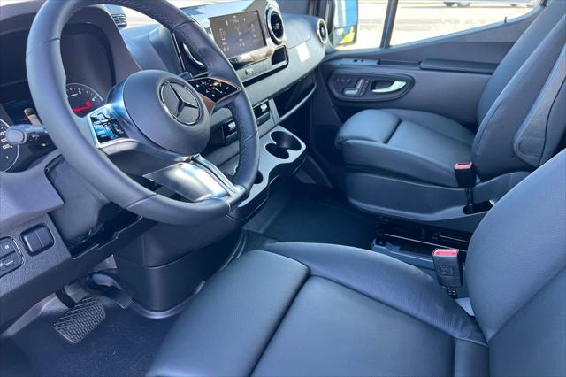 2026 Mercedes-Benz Sprinter 2500 Standard Roof 4-Cyl Diesel HO