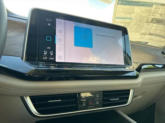 2026 Volkswagen Atlas SE with Technology