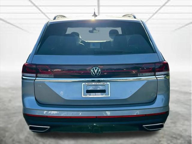 2026 Volkswagen Atlas SE with Technology