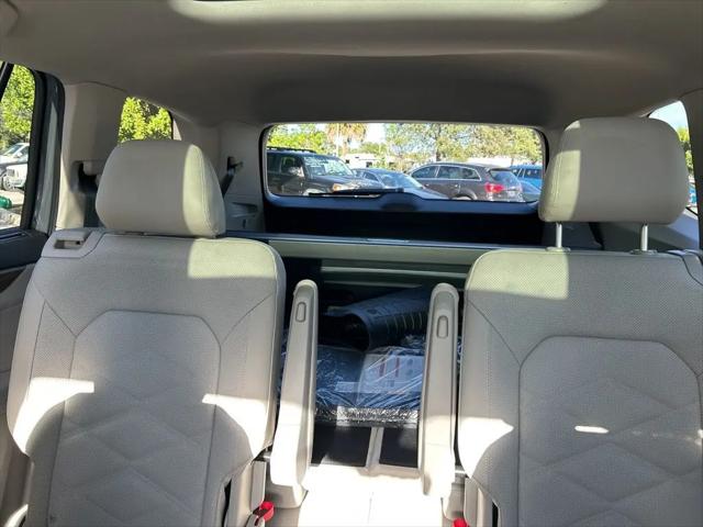 2026 Volkswagen Atlas SE with Technology