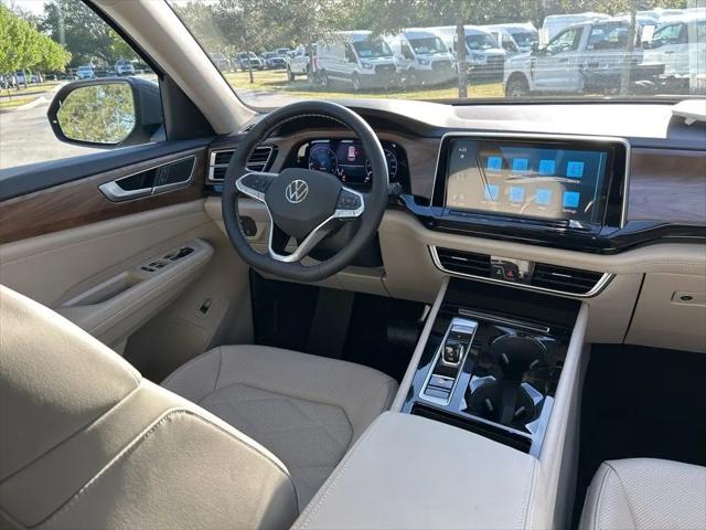 2026 Volkswagen Atlas SE with Technology