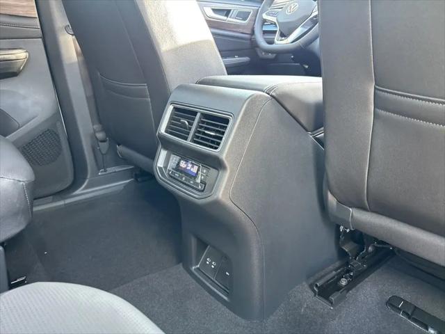 2026 Volkswagen Atlas SEL Premium R-Line