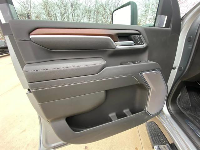 2026 GMC Sierra 2500HD Crew Cab, Standard Bed, Denali, 4WD