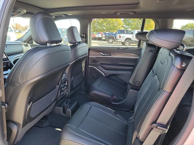 2025 Jeep Grand Cherokee L Limited 4x4