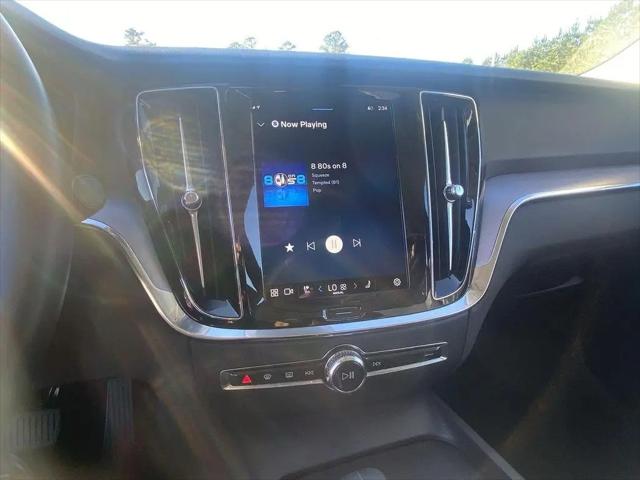 2024 Volvo S60 B5 Core Dark Theme
