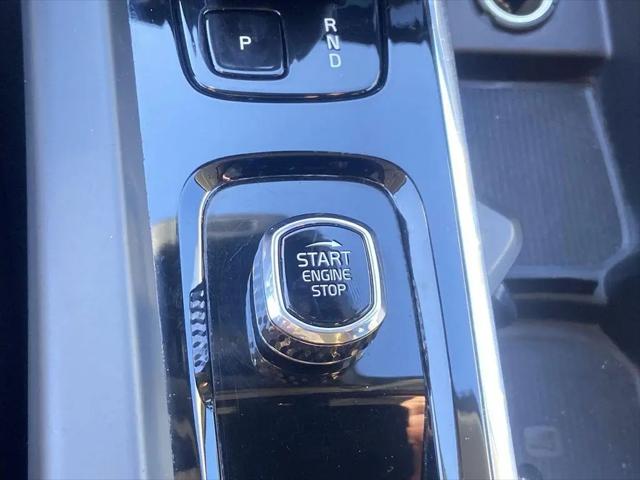 2024 Volvo S60 B5 Core Dark Theme