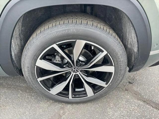 2026 Volkswagen Atlas Cross Sport SEL Premium R-Line
