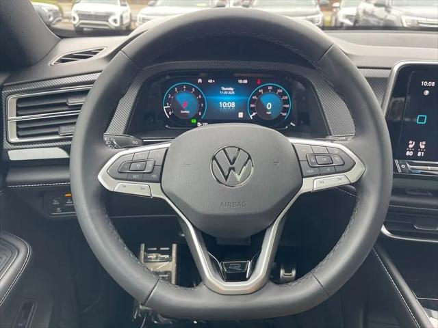 2026 Volkswagen Atlas Cross Sport SEL Premium R-Line