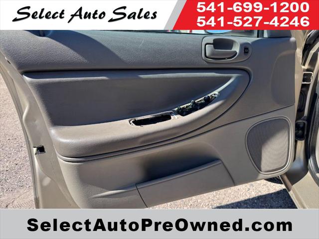 2004 Dodge Stratus SE