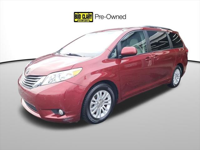 2014 Toyota Sienna XLE V6 8 Passenger 2014 Toyota Sienna XLE V6 8 Passenger