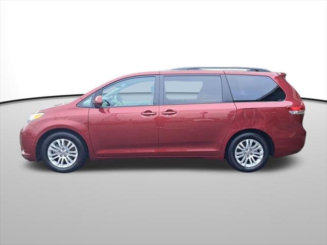 2014 Toyota Sienna XLE V6 8 Passenger 2014 Toyota Sienna XLE V6 8 Passenger