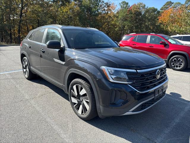 2025 Volkswagen Atlas Cross Sport 2.0T SE w/Technology