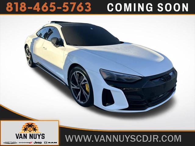 2022 Audi e-tron GT Premium Plus quattro 2022 Audi e-tron GT Premium Plus quattro