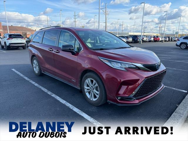 2021 Toyota Sienna XSE 2021 Toyota Sienna XSE