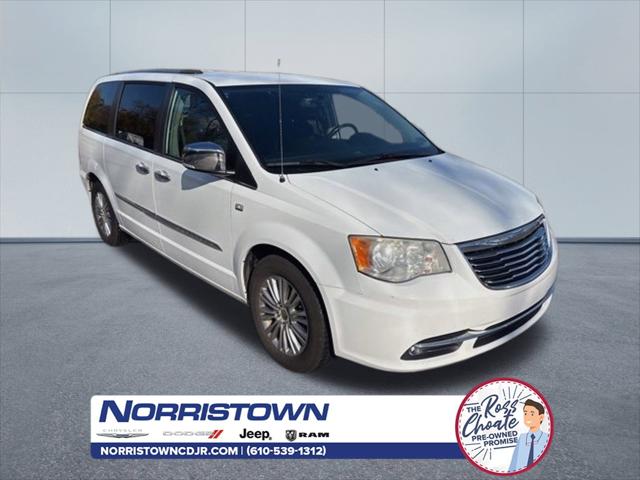 2014 Chrysler Town and Country Touring-L 30th Anniversary 2014 Chrysler Town and Country Touring-L 30th Anniversary