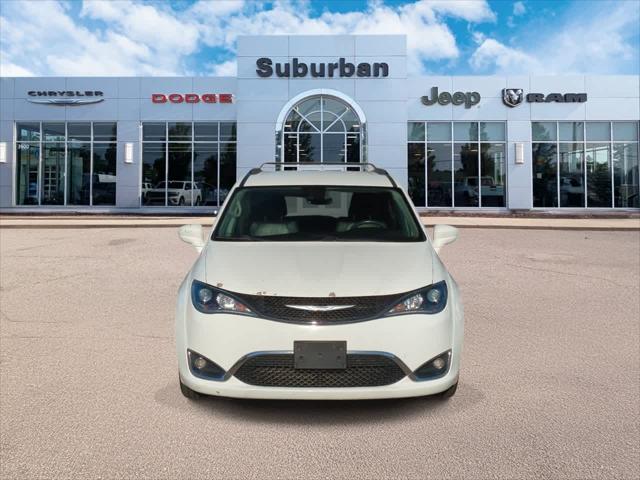 2017 Chrysler Pacifica Touring-L Plus 2017 Chrysler Pacifica Touring-L Plus