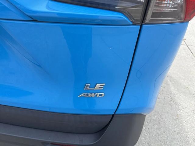 2021 Toyota RAV4 LE 2021 Toyota RAV4 LE