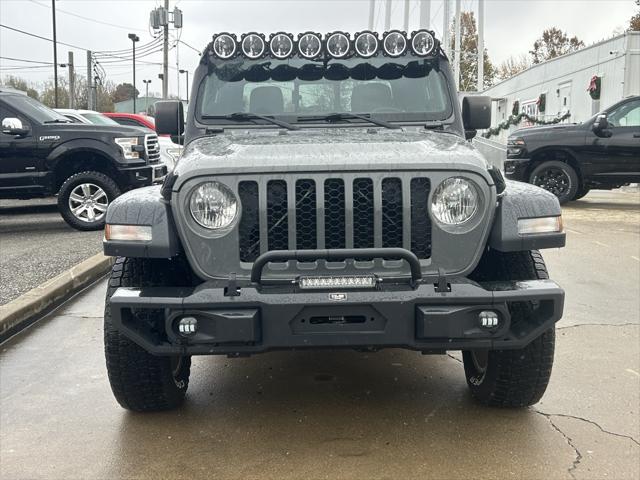 2020 Jeep Gladiator Sport S 4X4 2020 Jeep Gladiator Sport S 4X4