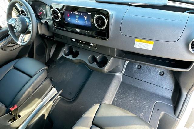 2026 Mercedes-Benz Sprinter 2500 Standard Roof 4-Cyl Diesel HO