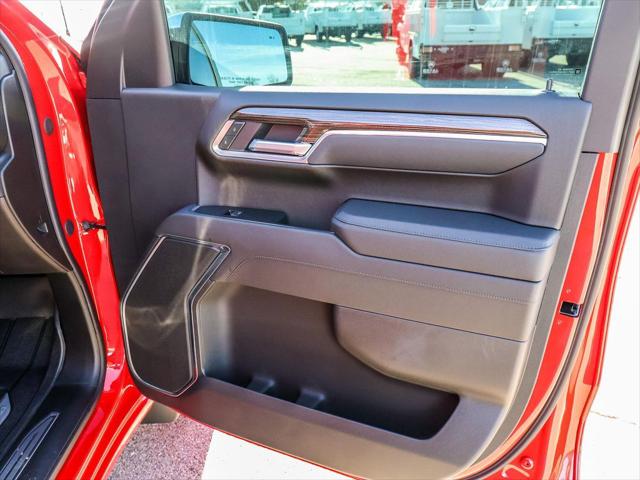 2026 Chevrolet Silverado 1500 4WD Crew Cab Standard Bed LT