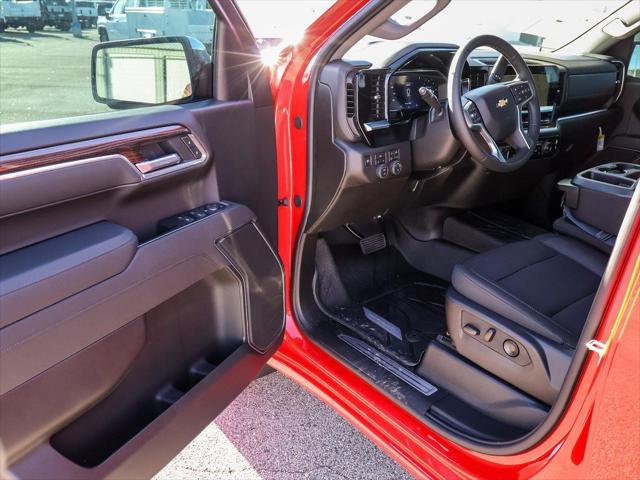 2026 Chevrolet Silverado 1500 4WD Crew Cab Standard Bed LT