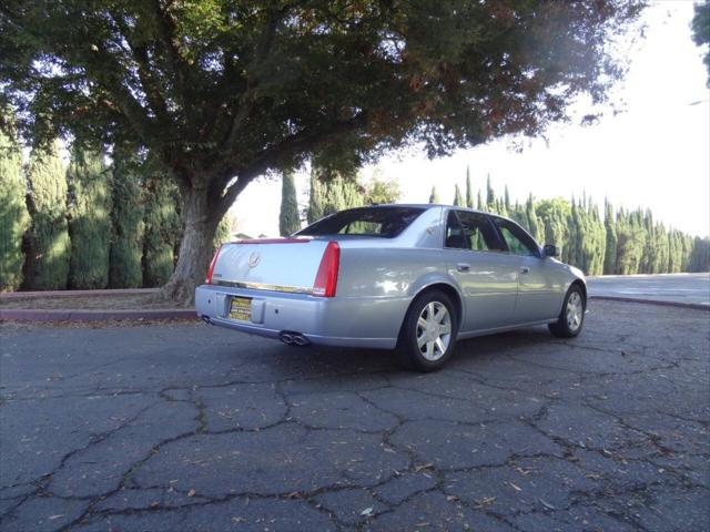 2006 Cadillac DTS w/1SB