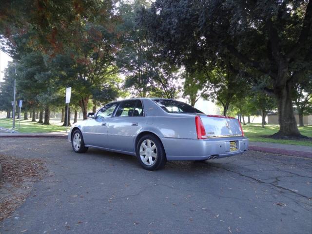 2006 Cadillac DTS w/1SB