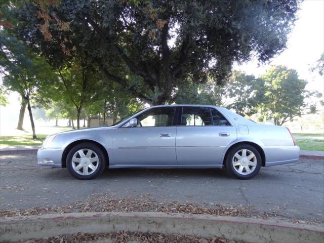 2006 Cadillac DTS w/1SB