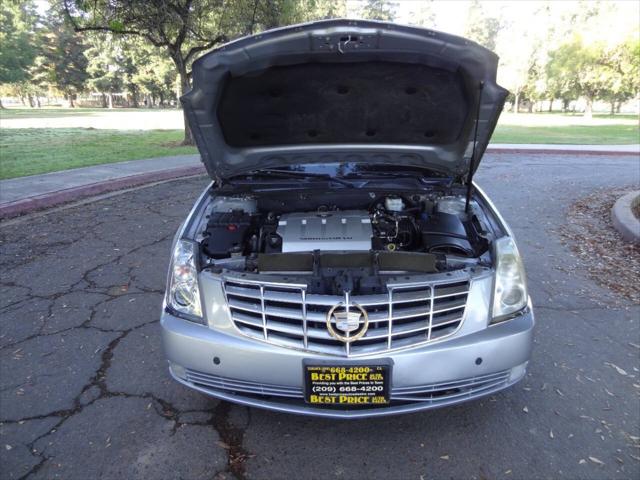 2006 Cadillac DTS w/1SB