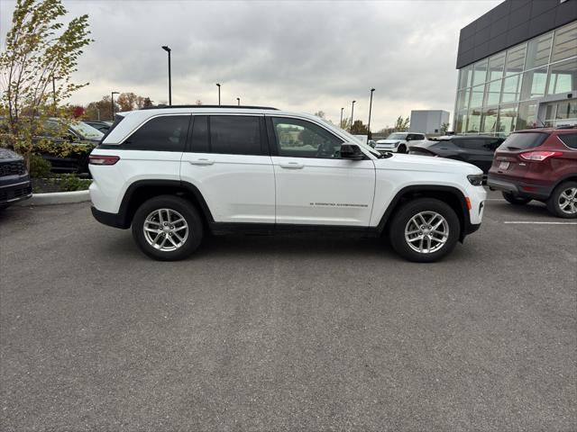 2024 Jeep Grand Cherokee Laredo X 4x4 2024 Jeep Grand Cherokee Laredo X 4x4