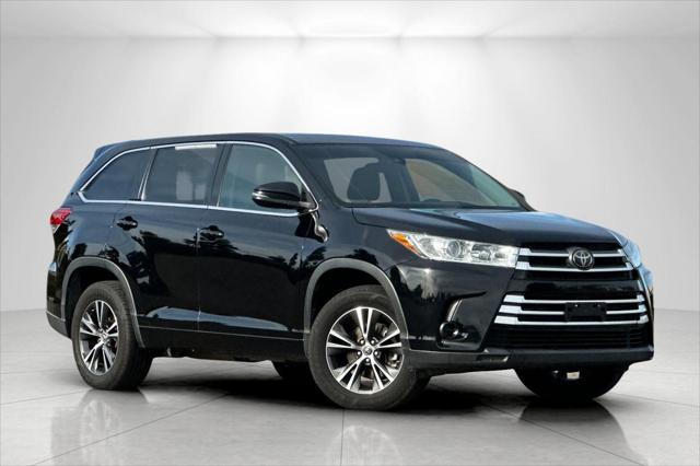 2018 Toyota Highlander LE 2018 Toyota Highlander LE