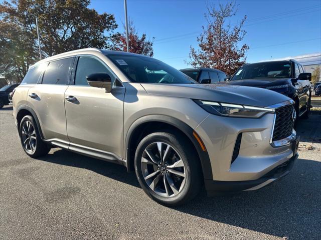 2022 INFINITI QX60 LUXE AWD