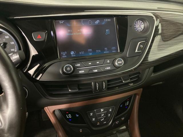 2017 Buick Envision Essence 2017 Buick Envision Essence