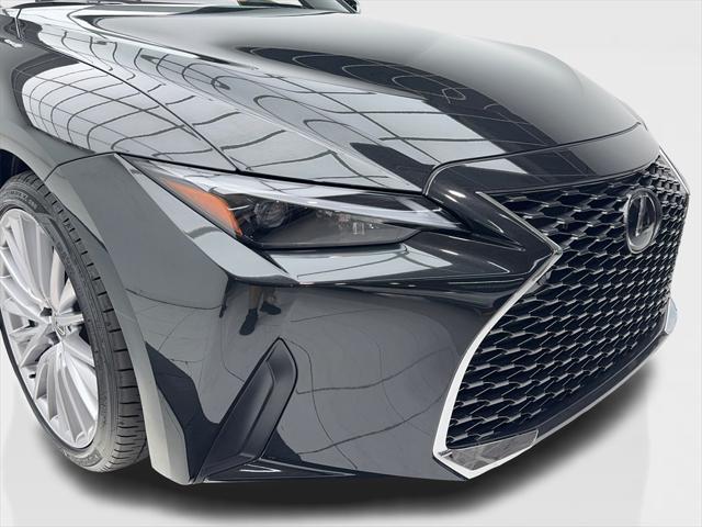 2025 Lexus IS 300 300 CAM,SUNROOF,CLMT STS,BLIND SPOT,18 WLS 2025 Lexus IS 300 300 CAM,SUNROOF,CLMT STS,BLIND SPOT,18 WLS