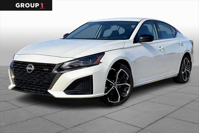 2025 Nissan Altima SR AWD