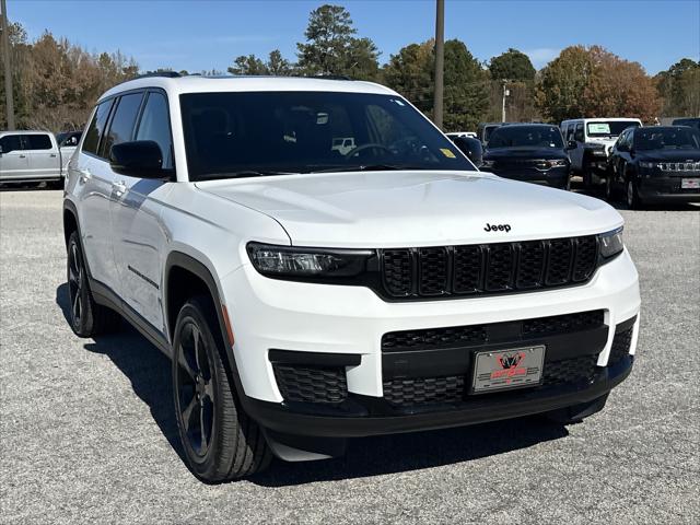 2025 Jeep Grand Cherokee L Altitude X 4x4 2025 Jeep Grand Cherokee L Altitude X 4x4