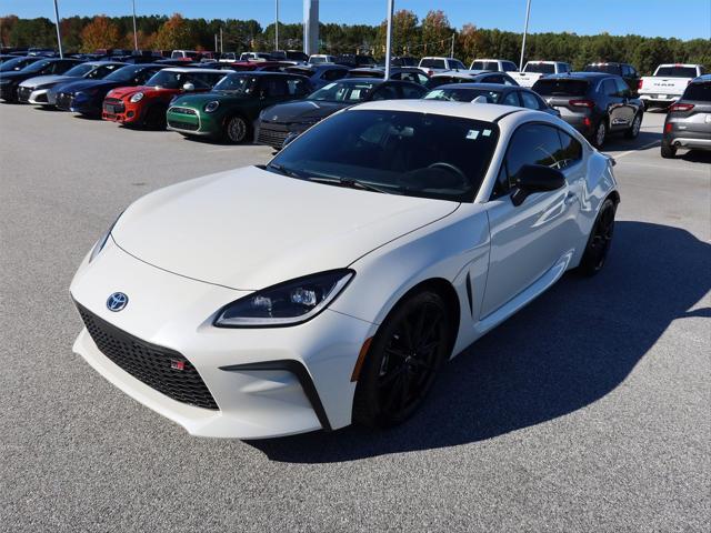 2025 Toyota GR86 Premium