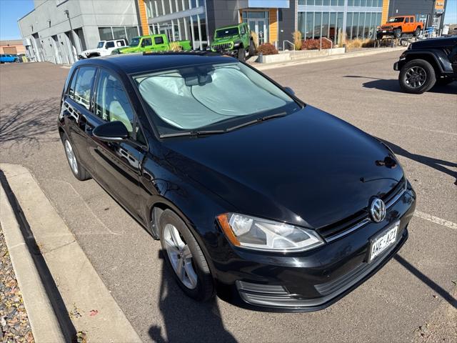 2017 Volkswagen Golf Wolfsburg