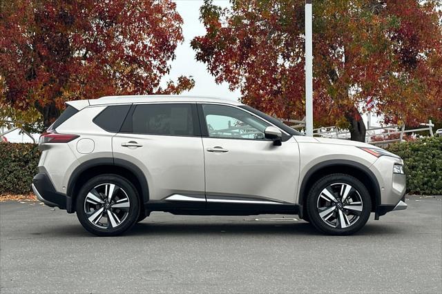 2023 Nissan Rogue Platinum FWD