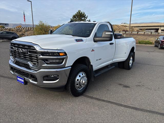 2025 RAM 3500 Big Horn Regular Cab 4x4 8 Box 2025 RAM 3500 Big Horn Regular Cab 4x4 8 Box