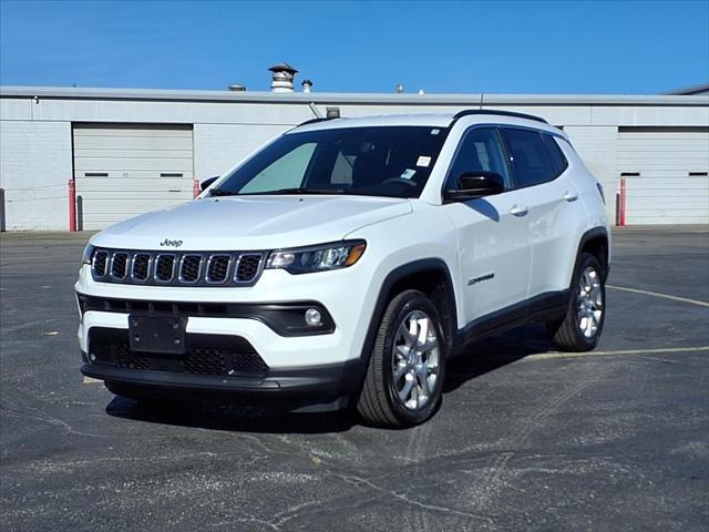 2024 Jeep Compass Latitude Lux FWD 2024 Jeep Compass Latitude Lux FWD
