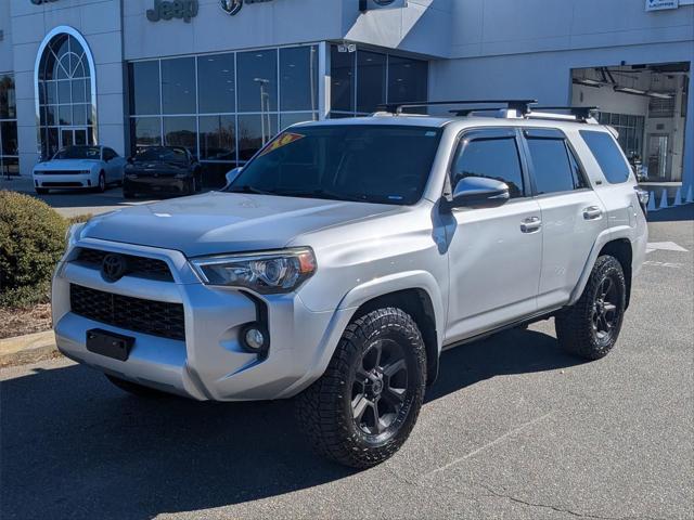 2016 Toyota 4Runner SR5 2016 Toyota 4Runner SR5