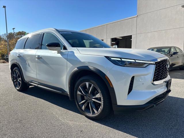 2023 INFINITI QX60 LUXE AWD 2023 INFINITI QX60 LUXE AWD