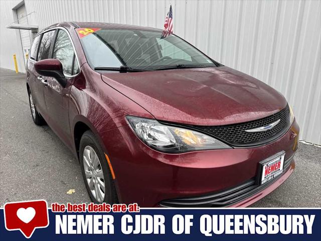 2020 Chrysler Voyager L