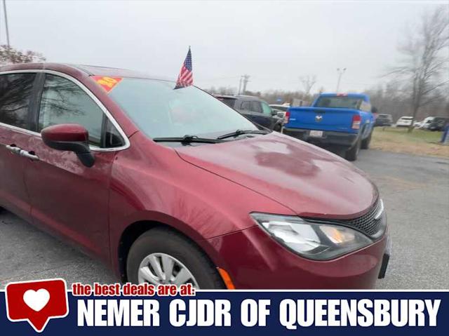 2020 Chrysler Voyager L